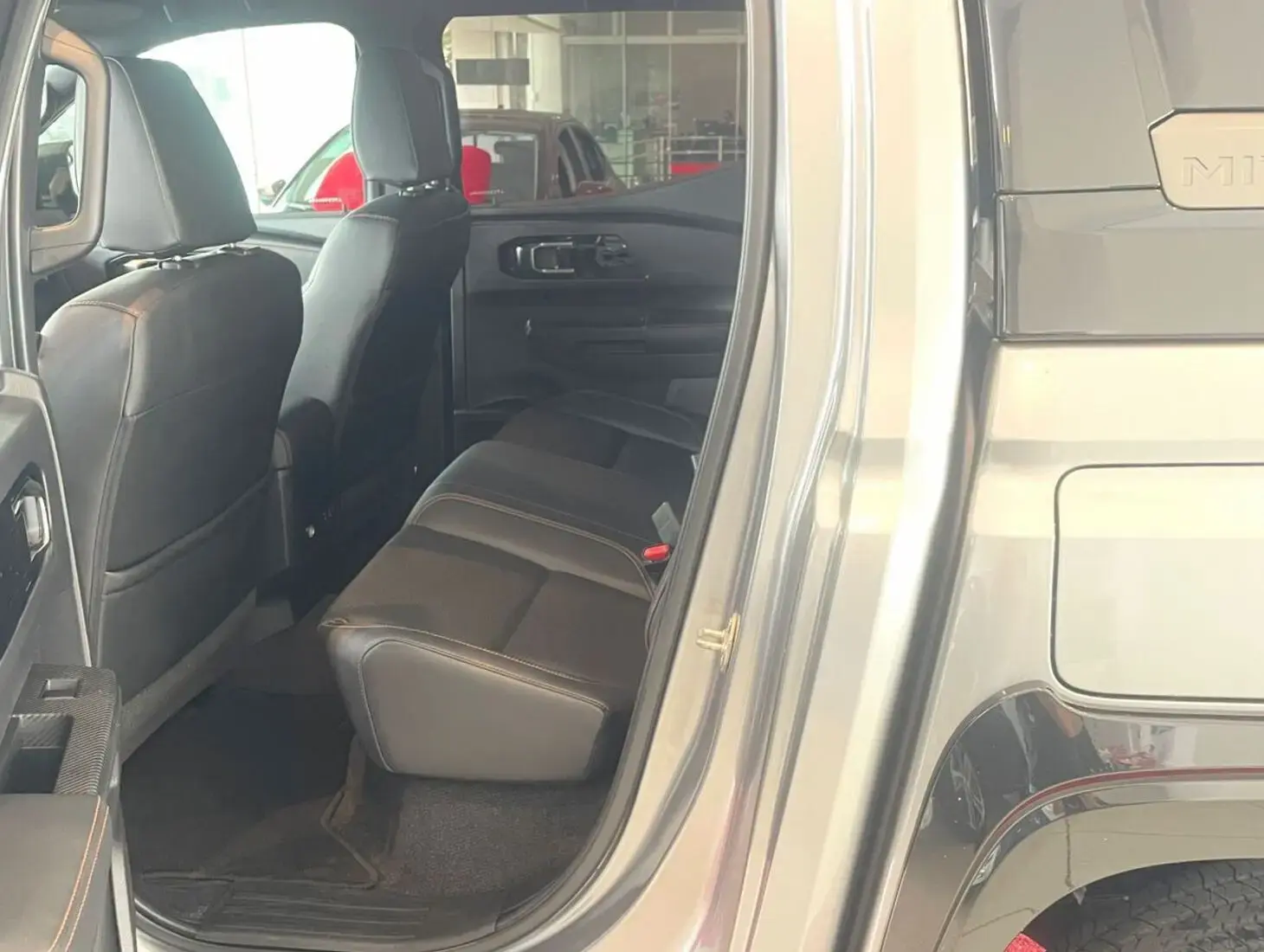 galeria TRITON KATANA 2.4TDI 16v 4X4 C.D.