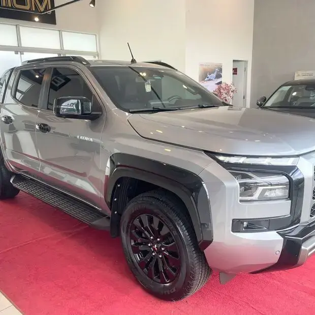 Mitsubishi TRITON KATANA 2.4TDI 16v 4X4 C.D. TRITON KATANA 2.4TDI 16v 4X4 C.D.