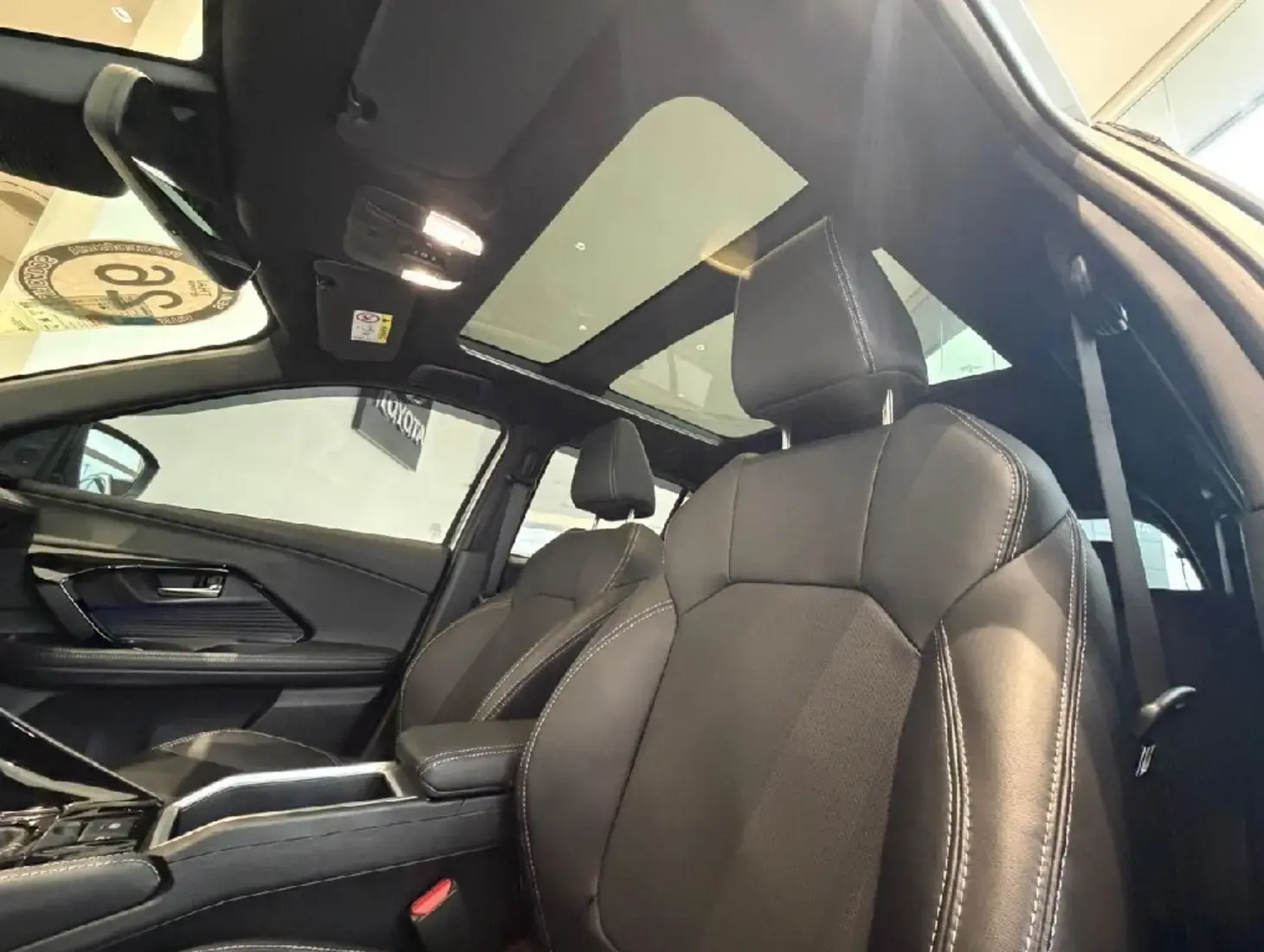 galeria YARIS CROSS