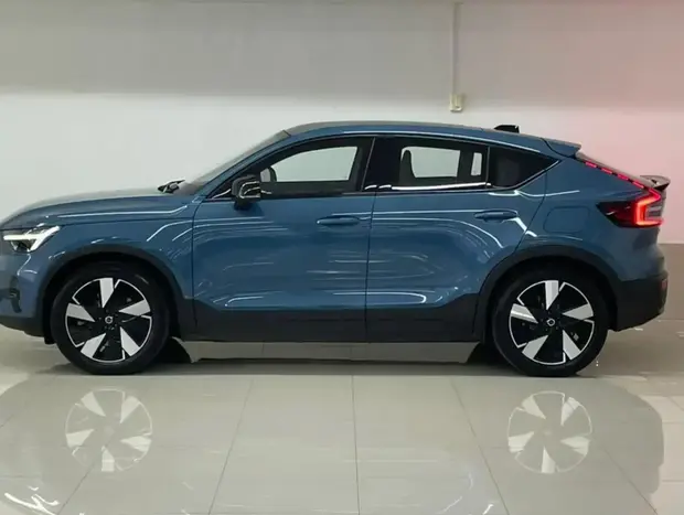 Volvo C40 Recharge Plus (Elétrico)