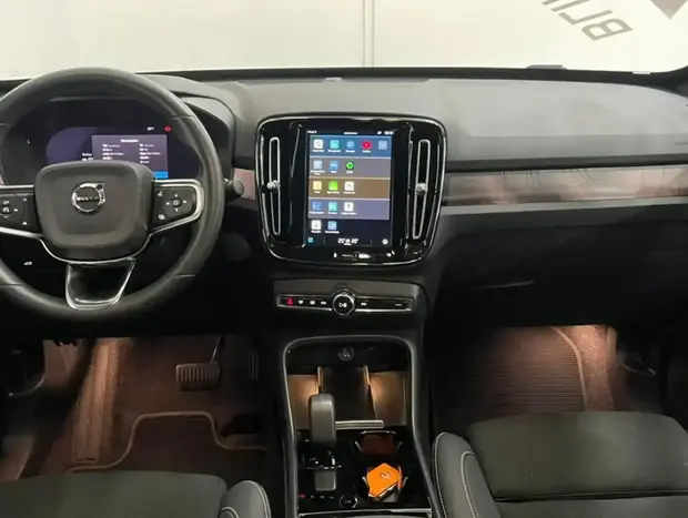 Volvo C40 Recharge Plus (Elétrico)