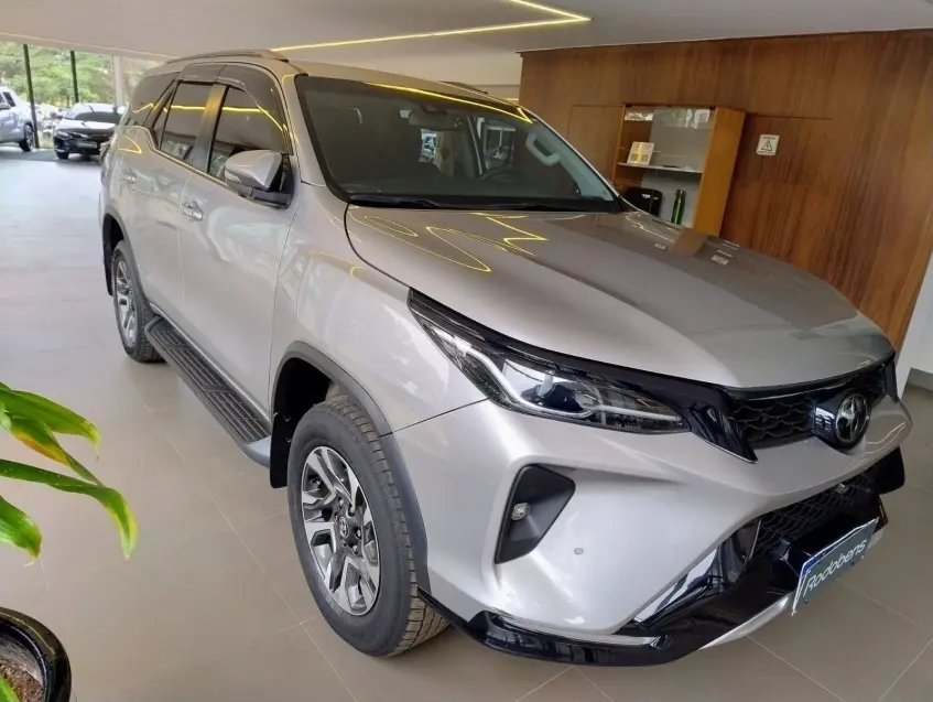 galeria HILUX SW4