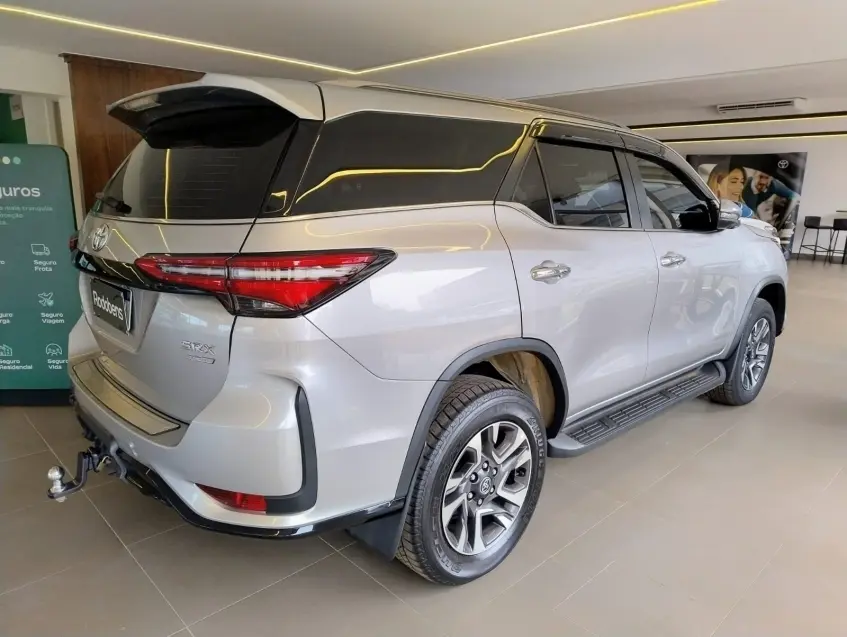galeria HILUX SW4