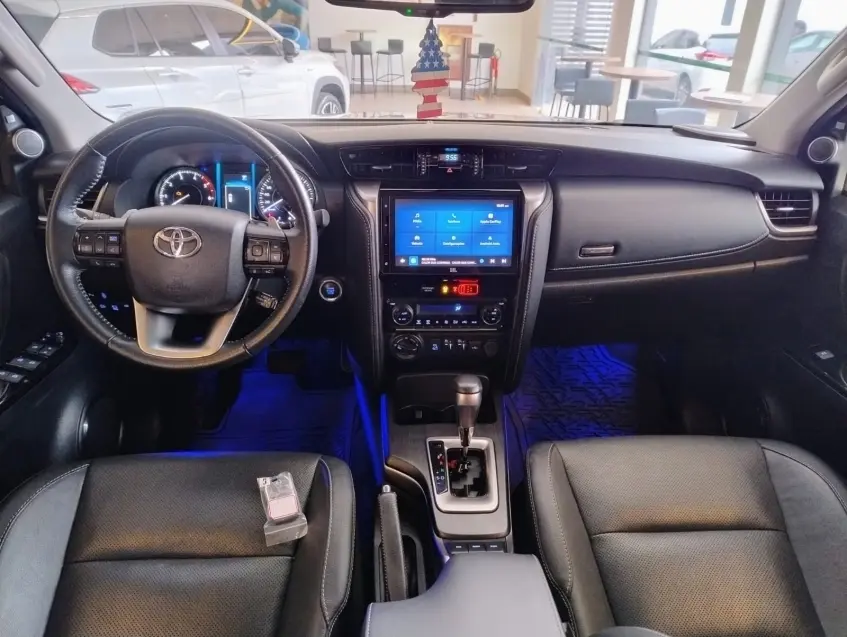 galeria HILUX SW4