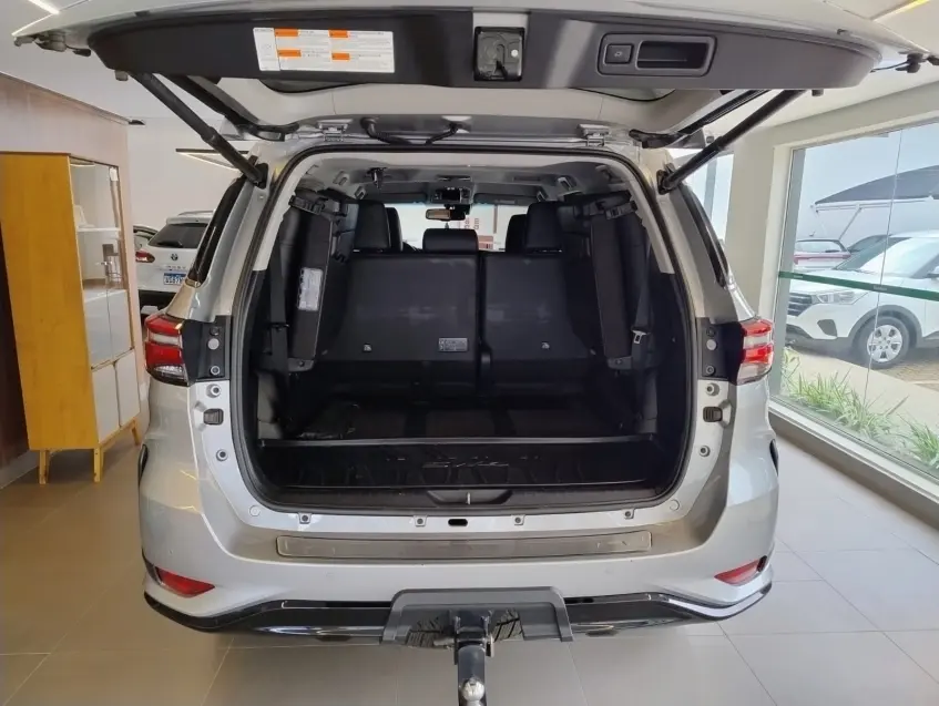 galeria HILUX SW4