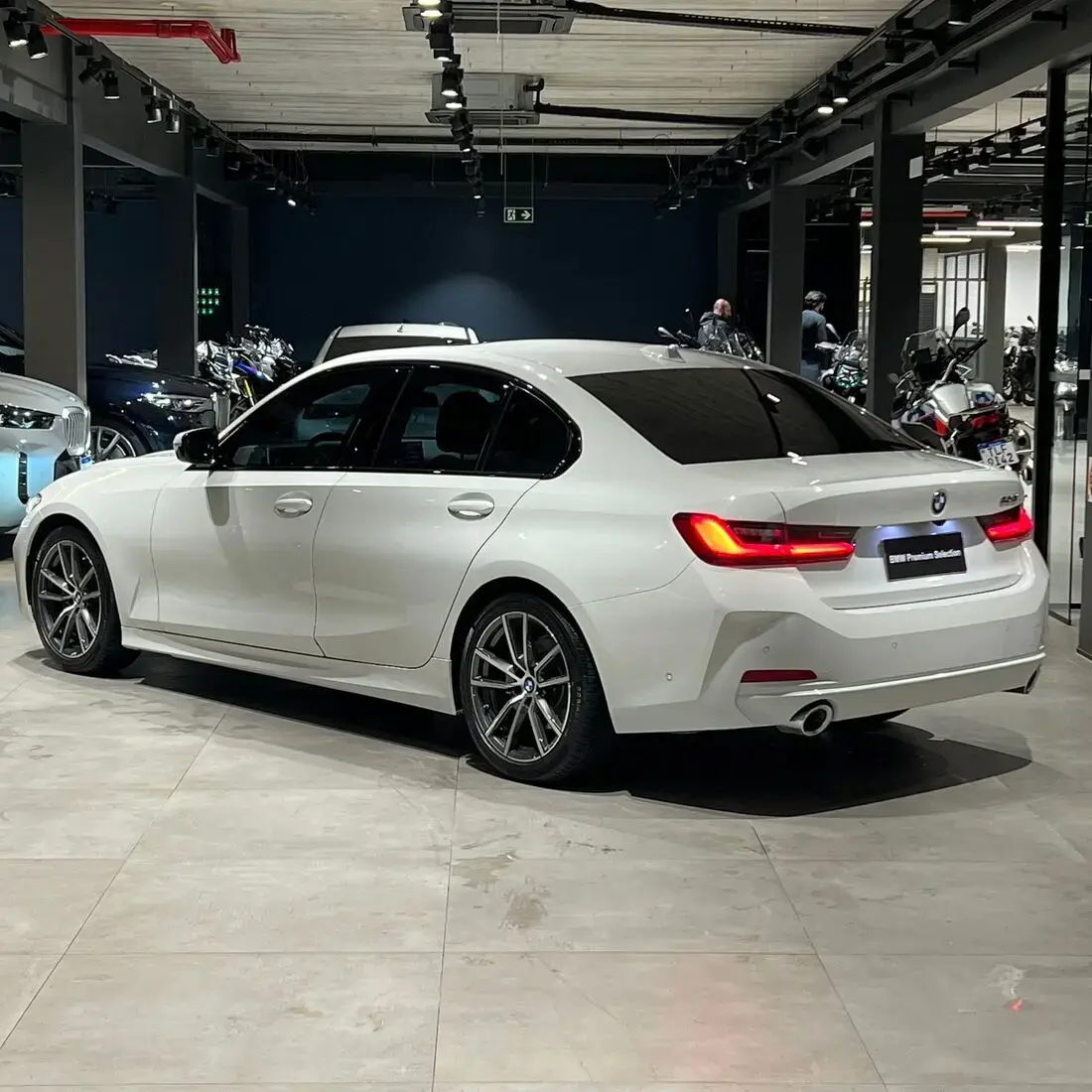 galeria 320i