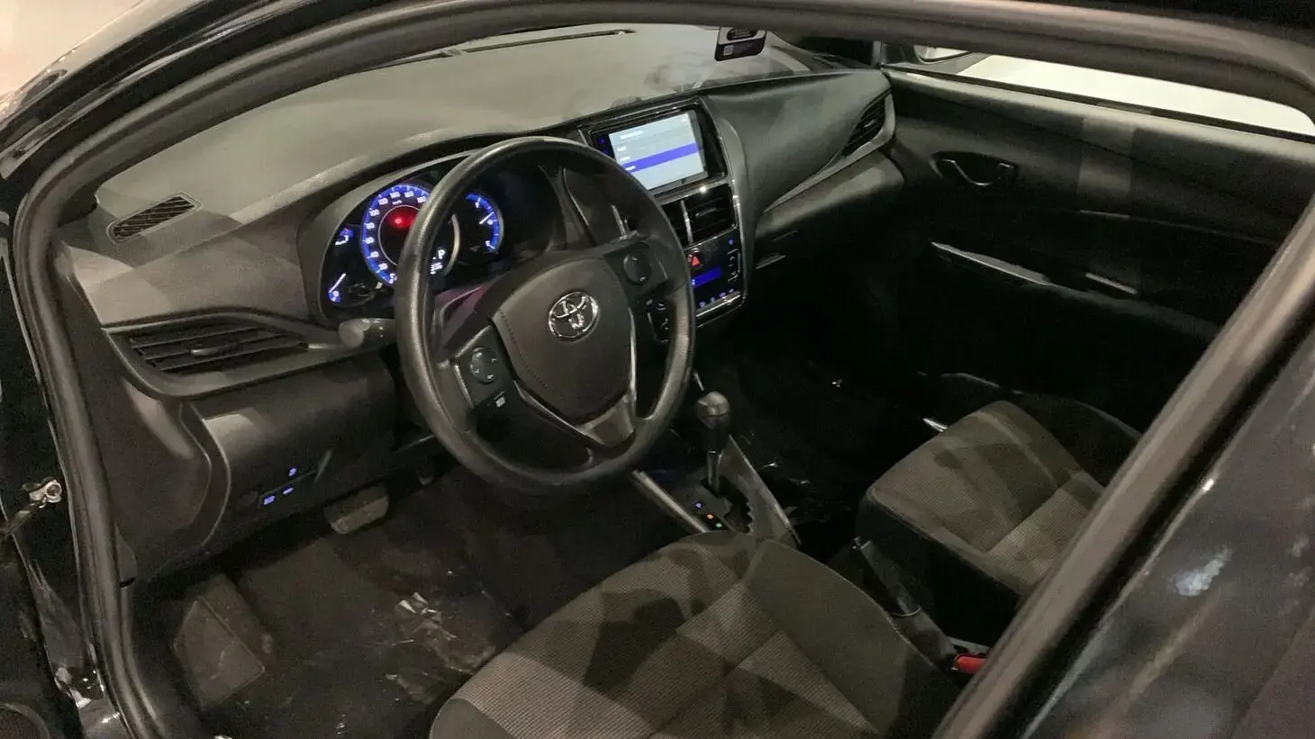galeria Yaris