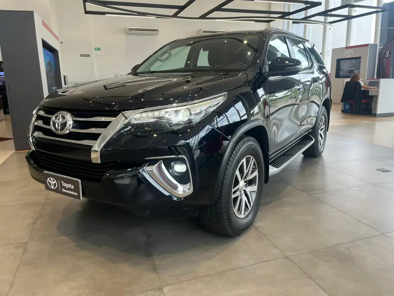 galeria SW4 SRX 7 LUGARES 2.8 4X4
