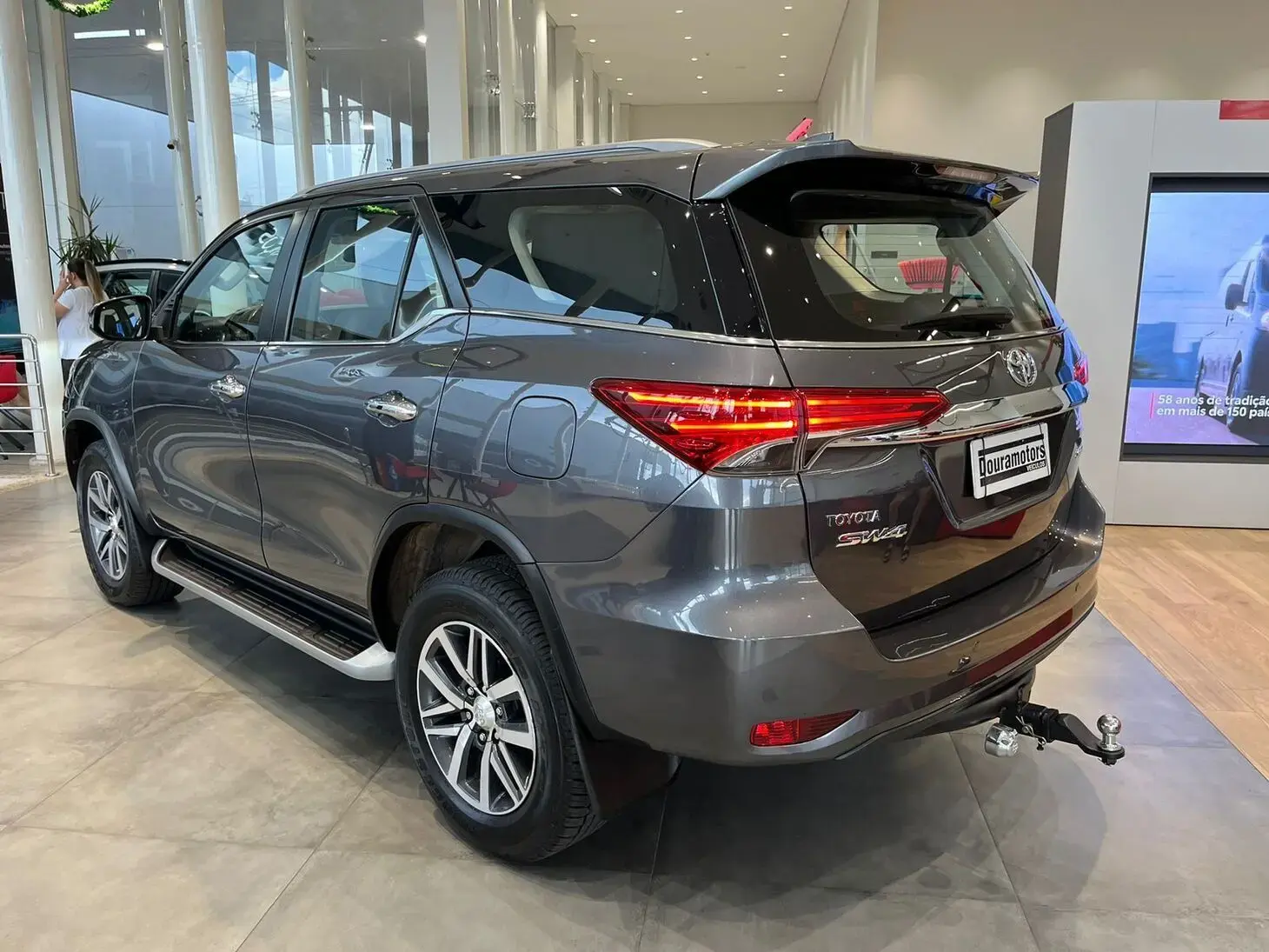 galeria SW4 SRX 7 LUGARES 2.8 4X4