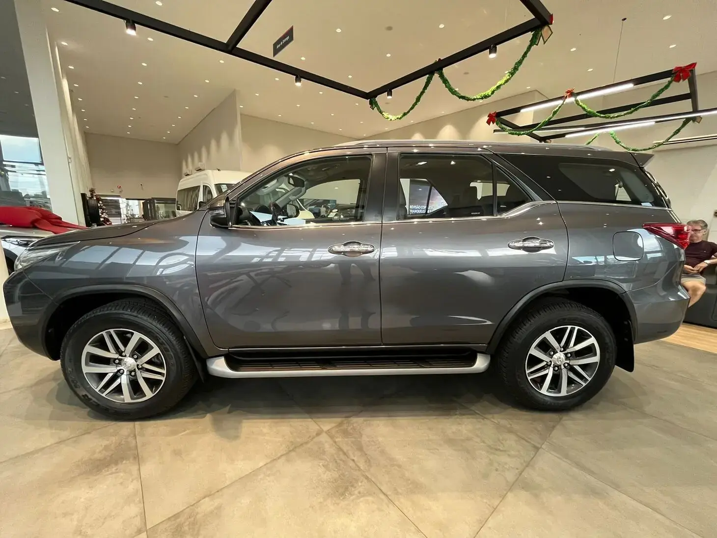 galeria SW4 SRX 7 LUGARES 2.8 4X4