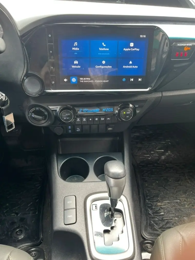 galeria HILUX