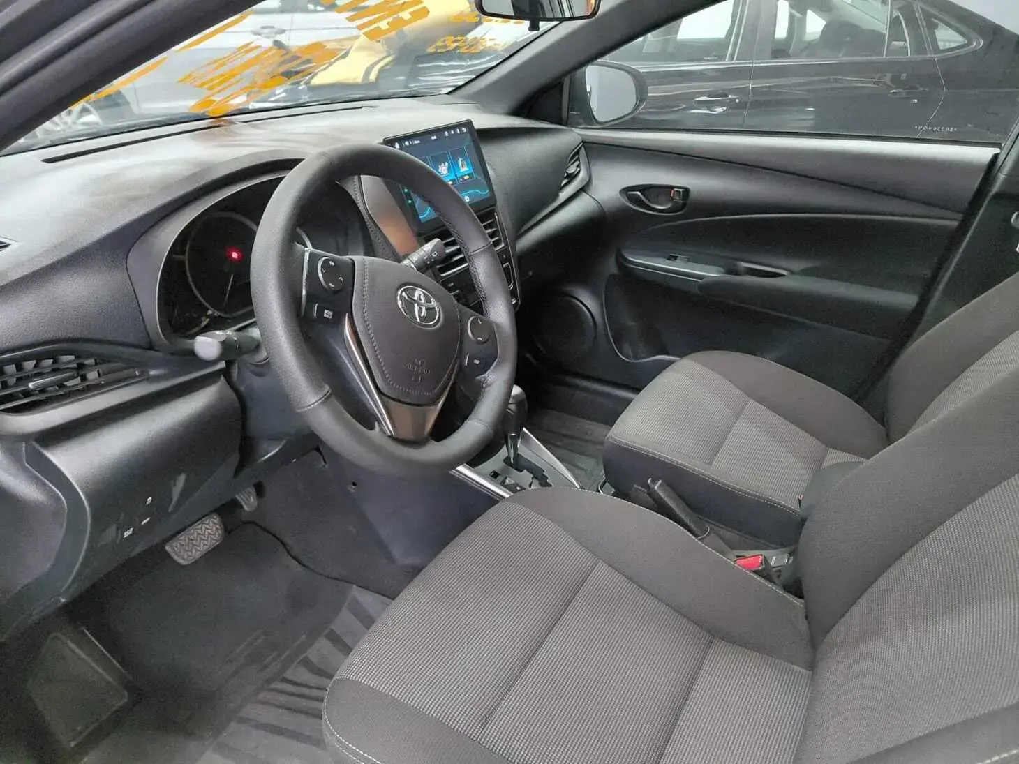 galeria Yaris