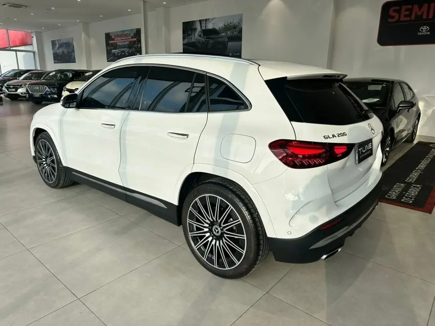 galeria GLA 200