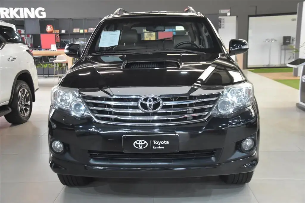 galeria HILUX SW4