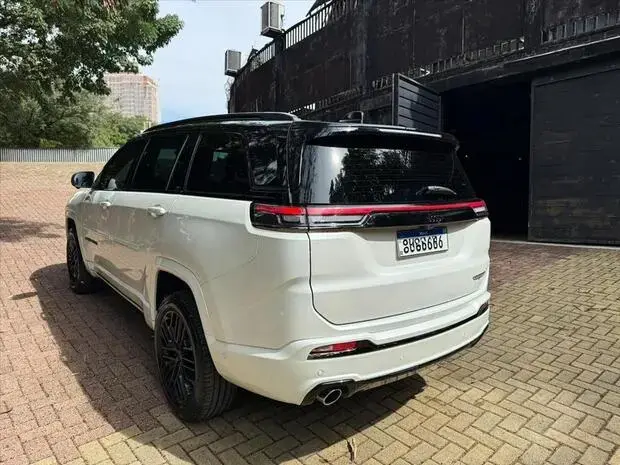 Jeep COMMANDER 2.0 HURRICANE 4 TURBO GASOLINA BLACKHAWK AT9