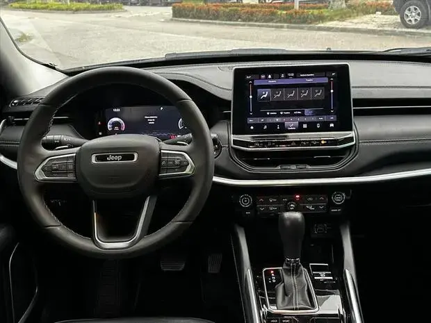Jeep COMMANDER 1.3 T270 TURBO FLEX LONGITUDE AT6
