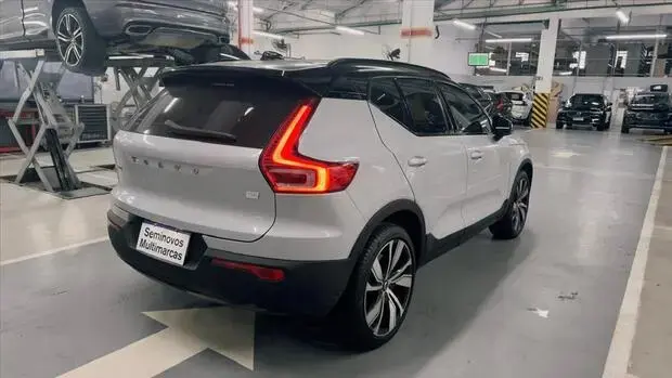 Volvo XC40 P8 RECHARGE ELECTRIC BEV PURE AWD