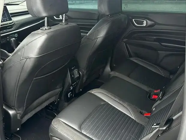 Jeep COMMANDER 1.3 T270 TURBO FLEX LONGITUDE AT6