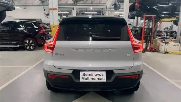 Volvo XC40 P8 RECHARGE ELECTRIC BEV PURE AWD