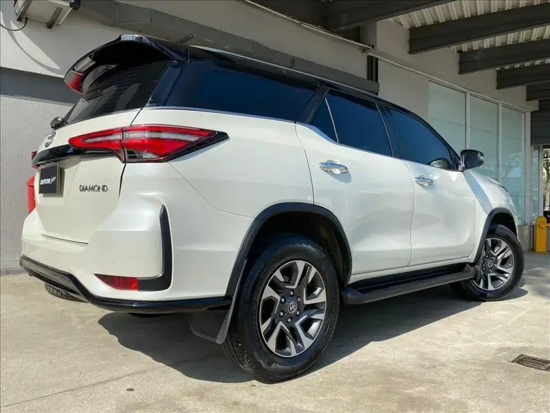 galeria HILUX SW4