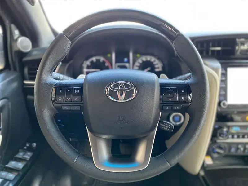 galeria HILUX SW4