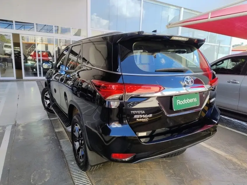 galeria HILUX SW4