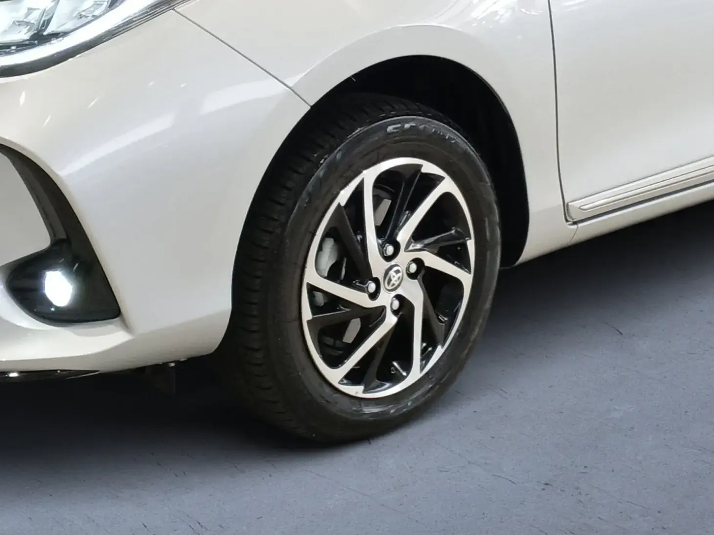 galeria Yaris
