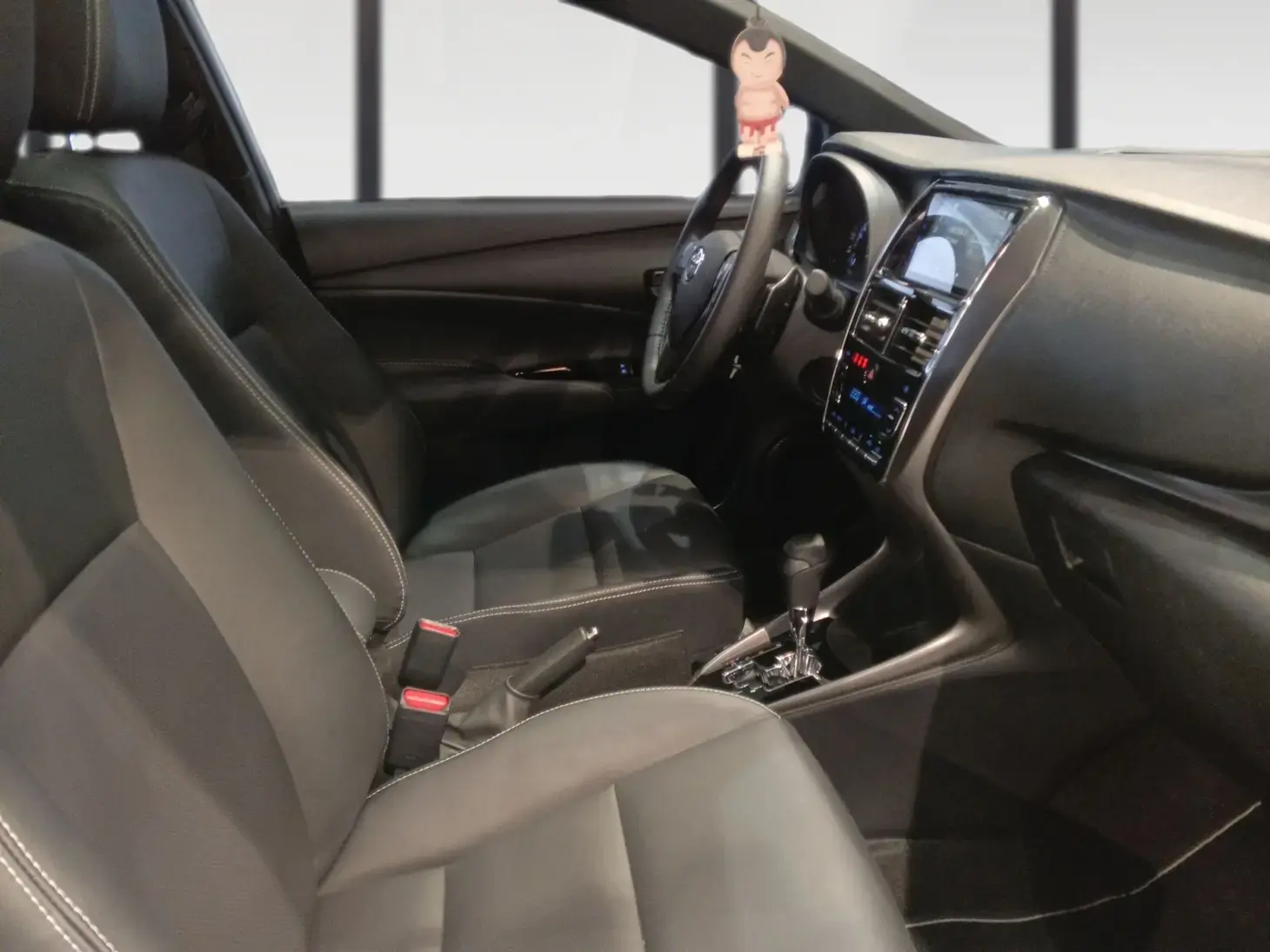 galeria Yaris