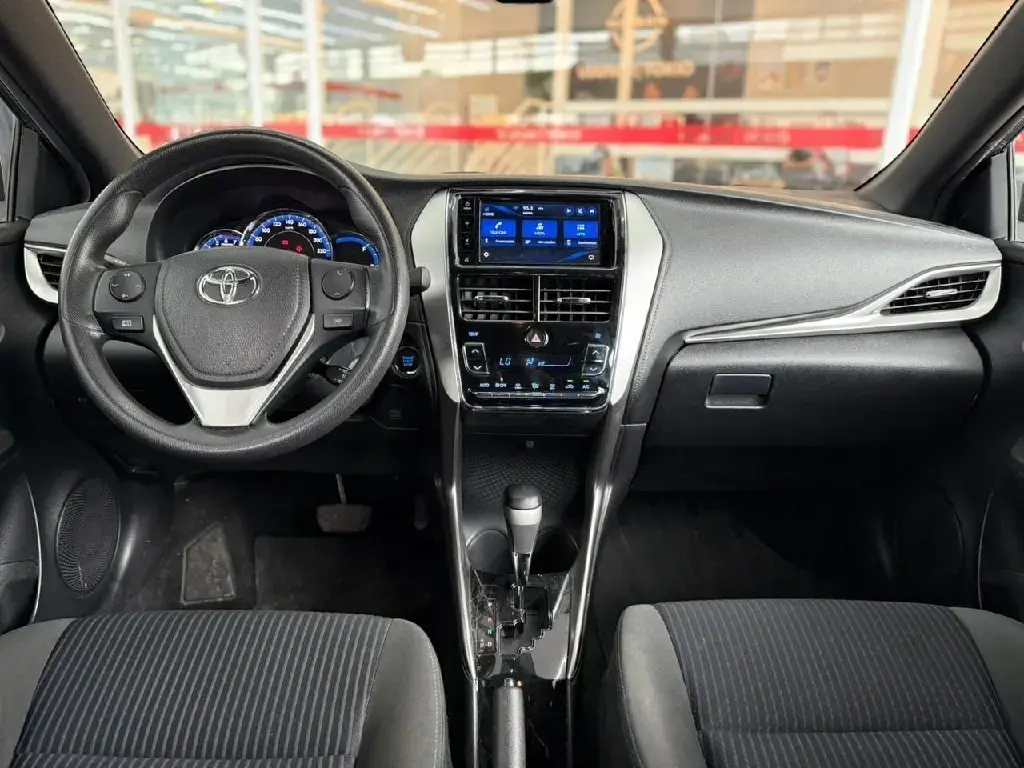 galeria YARIS
