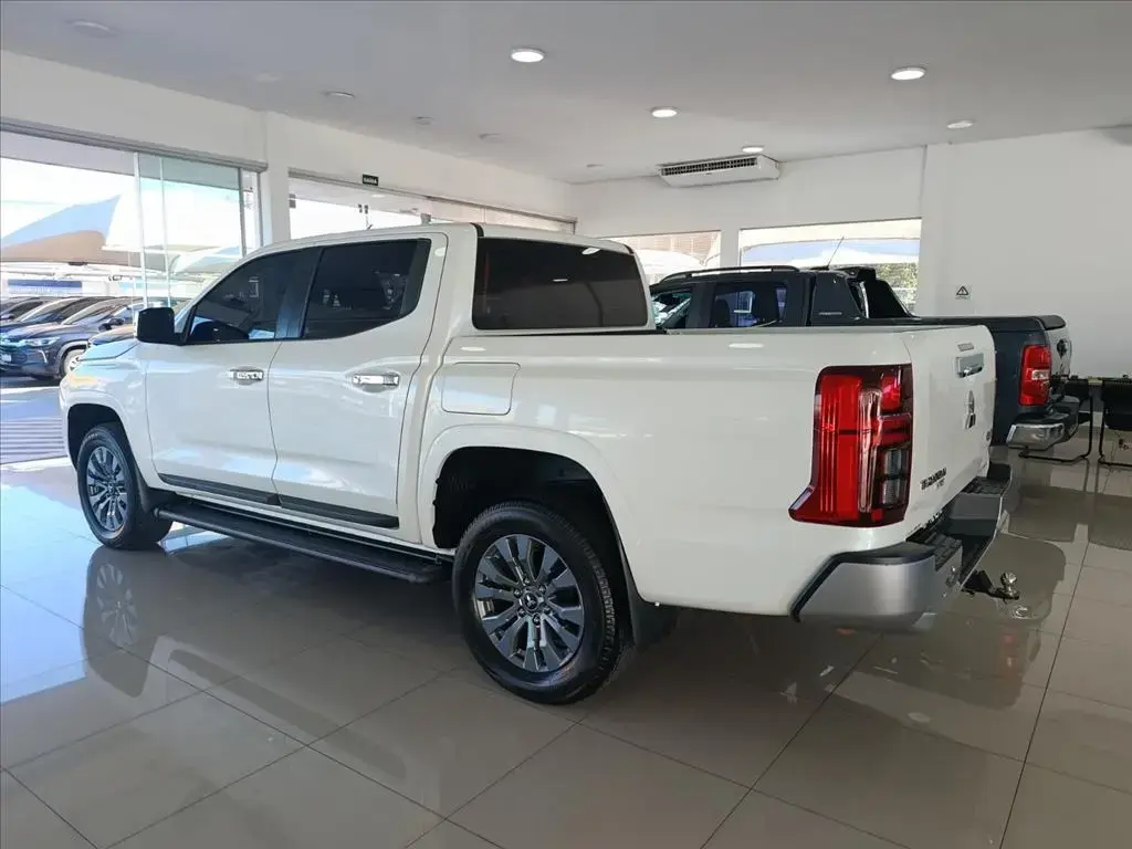 galeria L200 TRITON