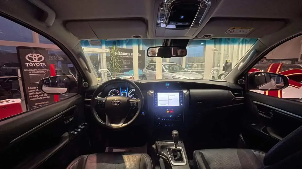 galeria SW4 SRX 5 LUGARES 2.8 4X4