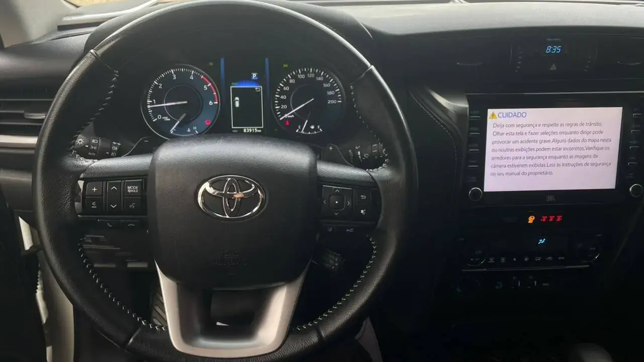 galeria SW4 SRX 5 LUGARES 2.8 4X4