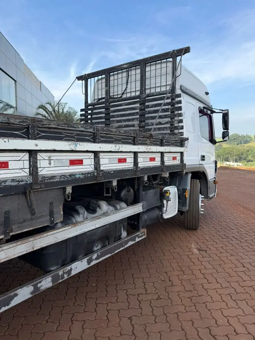 galeria MERCEDES BENZ ATEGO 2430 6X2