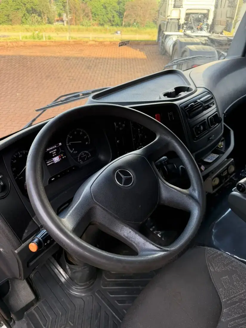 galeria MERCEDES BENZ ATEGO 2430 6X2
