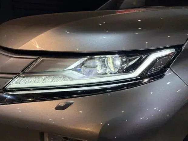 Mitsubishi PAJERO SPORT 2.4 16V MIVEC TURBO DIESEL HPE-S AWD AUTOMÁTICO