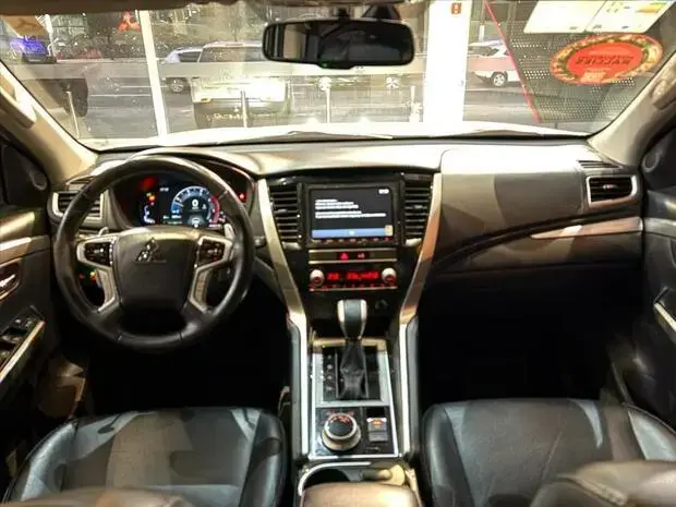 Mitsubishi PAJERO SPORT 2.4 16V MIVEC TURBO DIESEL HPE-S AWD AUTOMÁTICO
