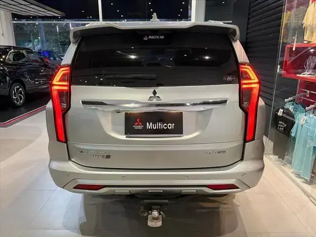 Mitsubishi PAJERO SPORT 2.4 16V MIVEC TURBO DIESEL HPE-S AWD AUTOMÁTICO