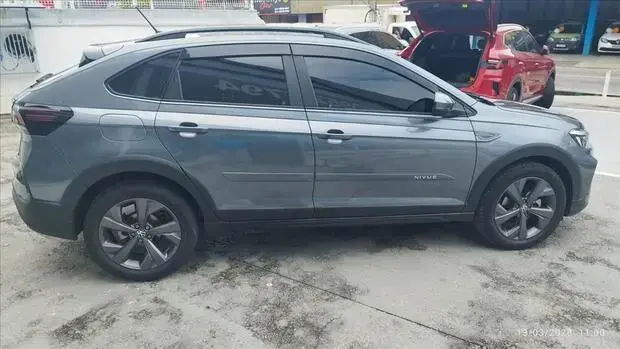 Volkswagen NIVUS 1.0 200 TSI TOTAL FLEX COMFORTLINE AUTOMÁTICO