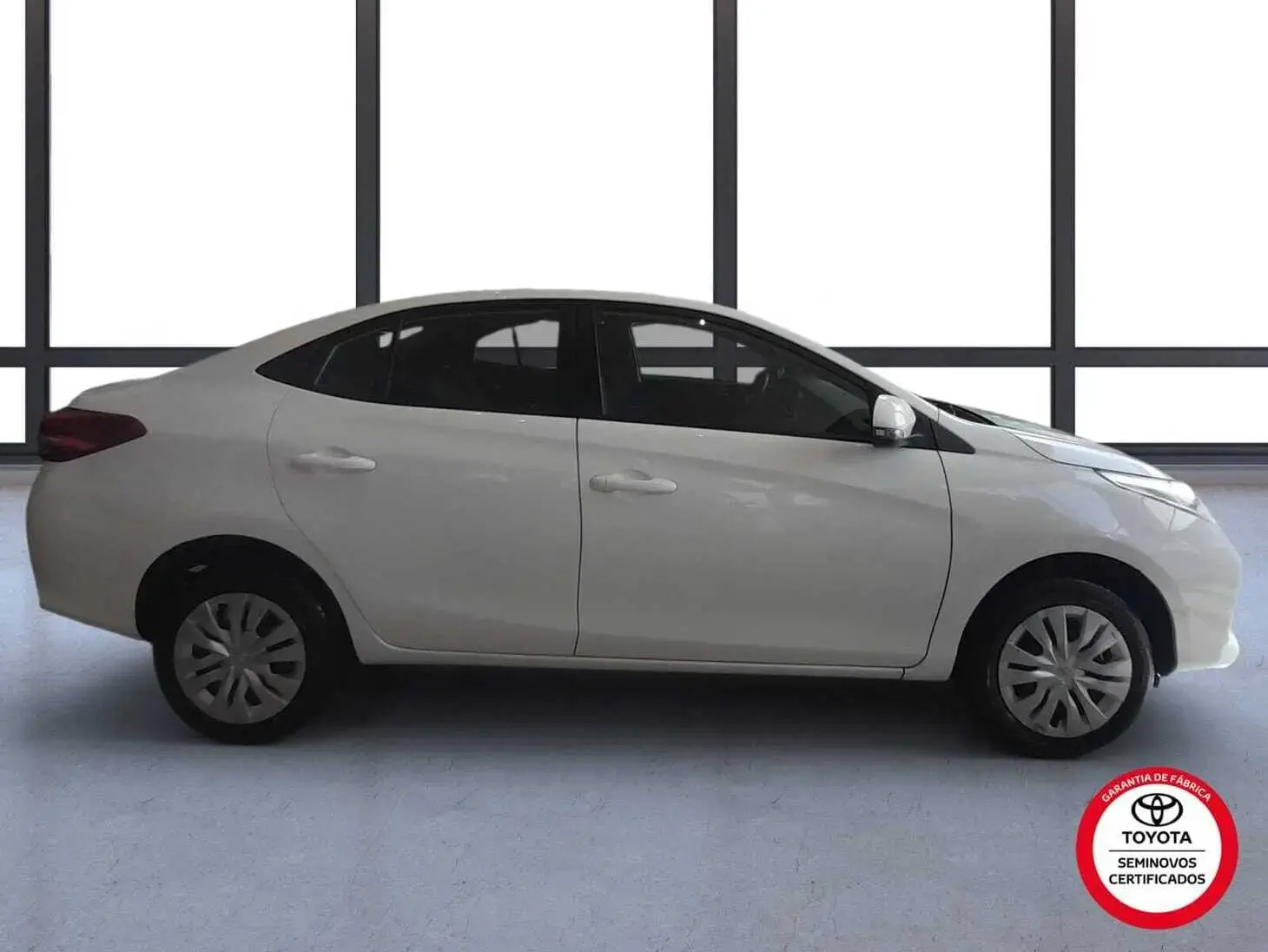 galeria Yaris Sedan