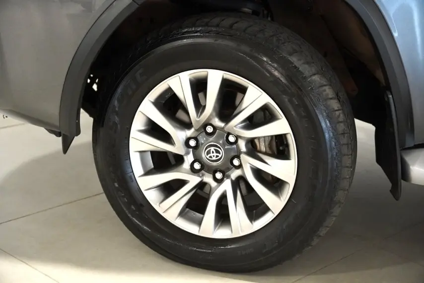 galeria HILUX SW4