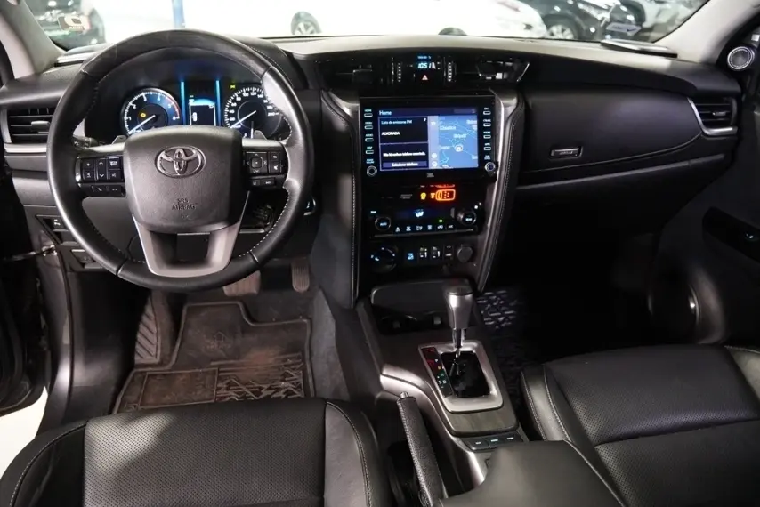 galeria HILUX SW4