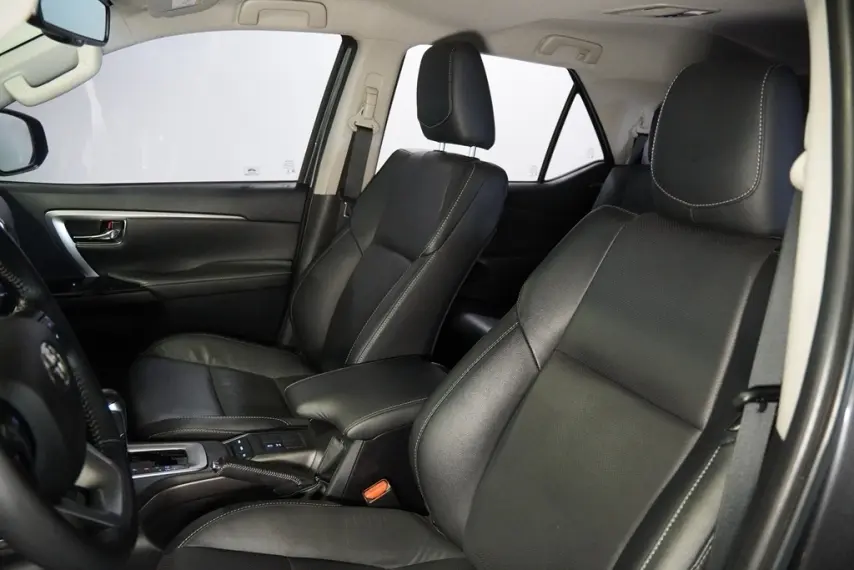 galeria HILUX SW4