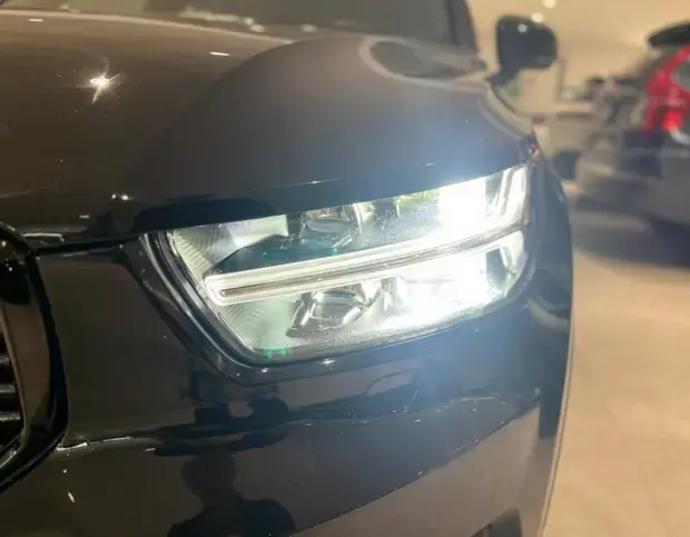 Volvo XC40 1.5 T5 Hybrid R-Design AWD