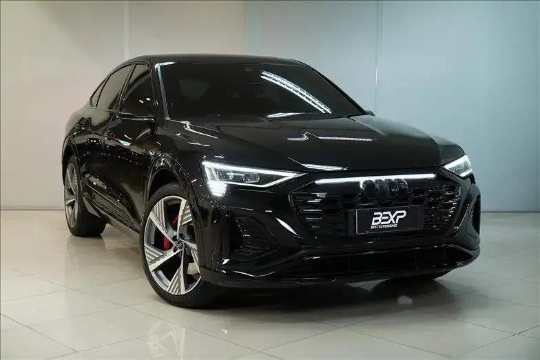 galeria Q8 E-TRON