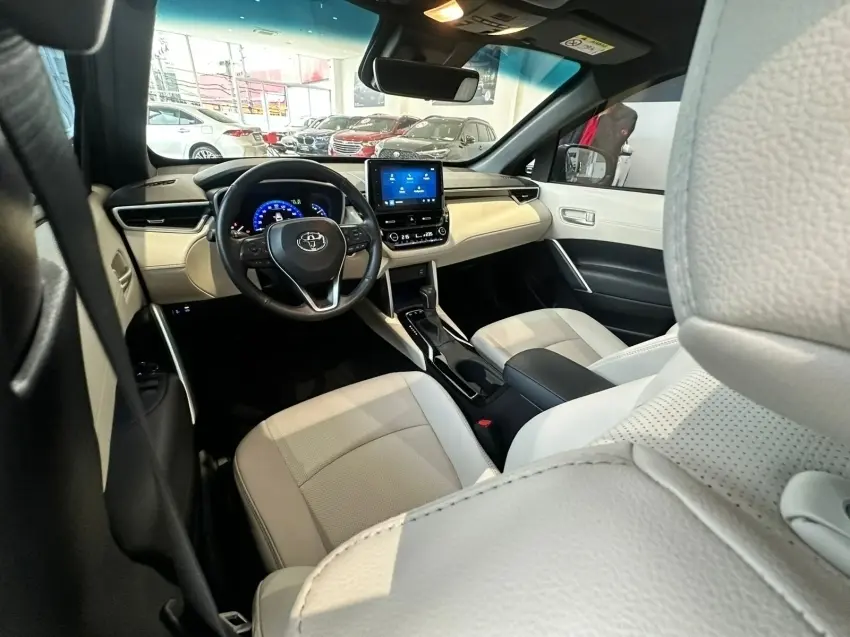 galeria COROLLA CROSS