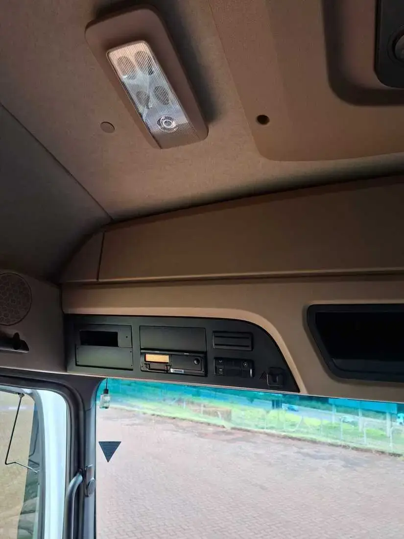 galeria MERCEDES BENZ ACTROS 2548S 6x2