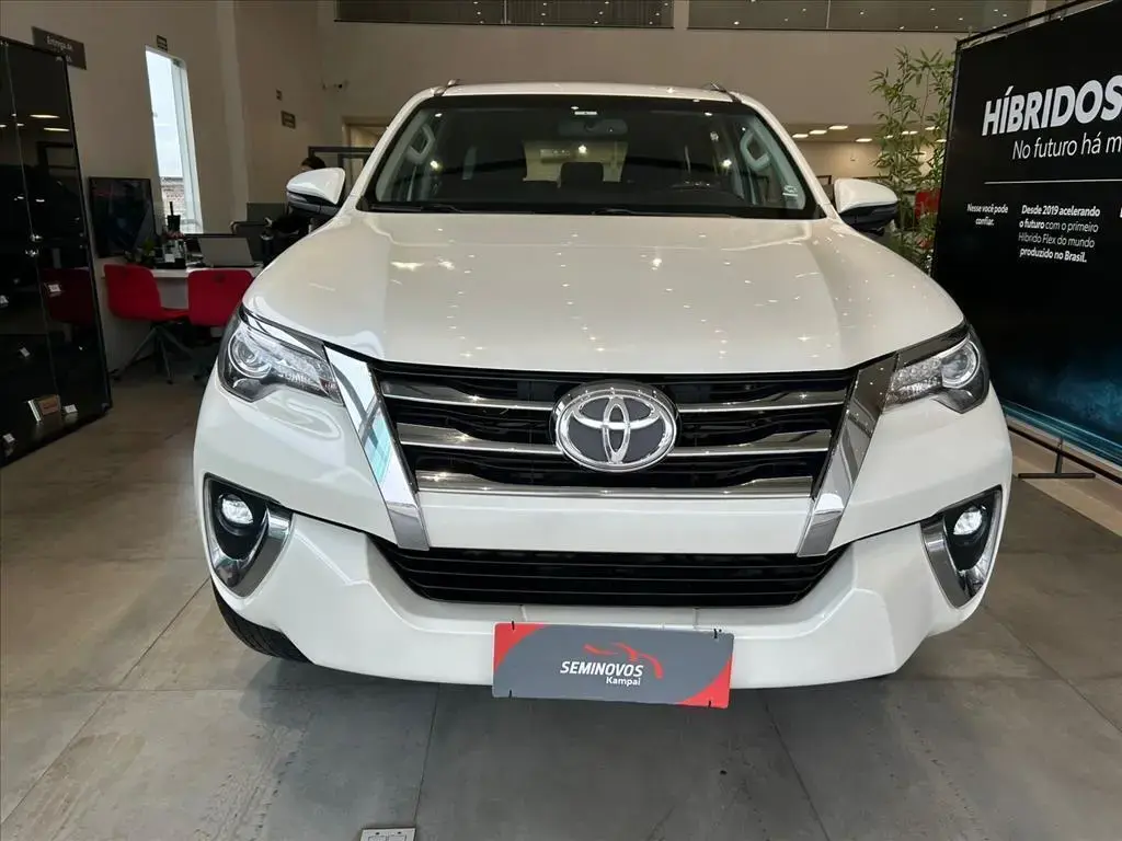 galeria HILUX SW4