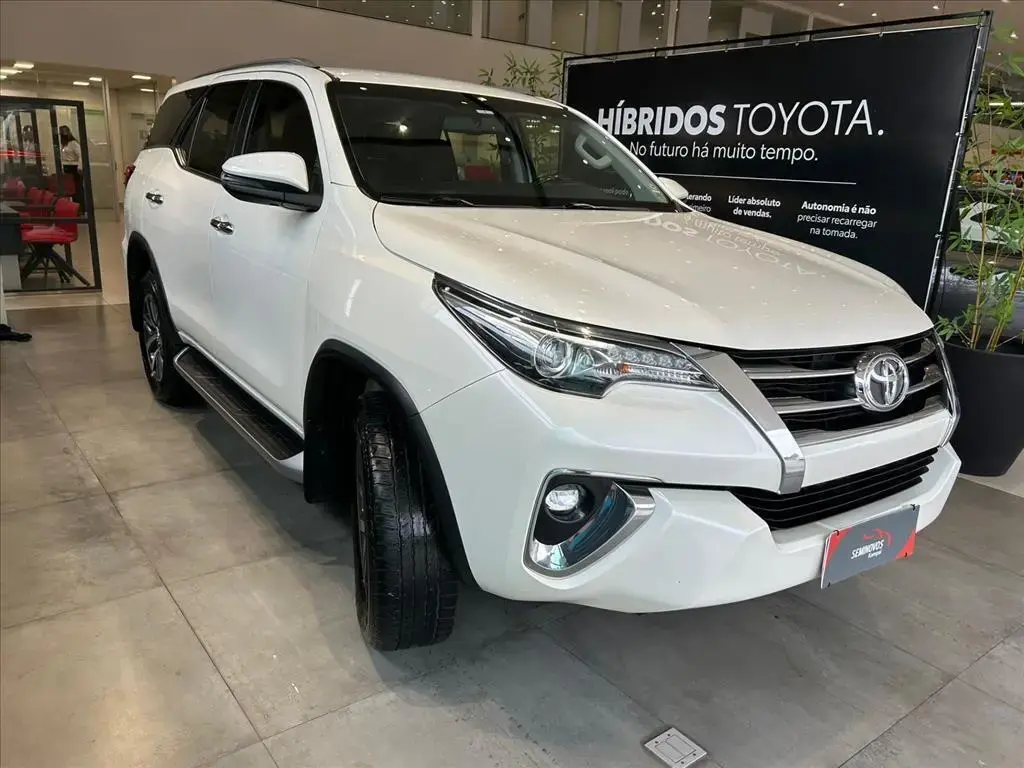 galeria HILUX SW4
