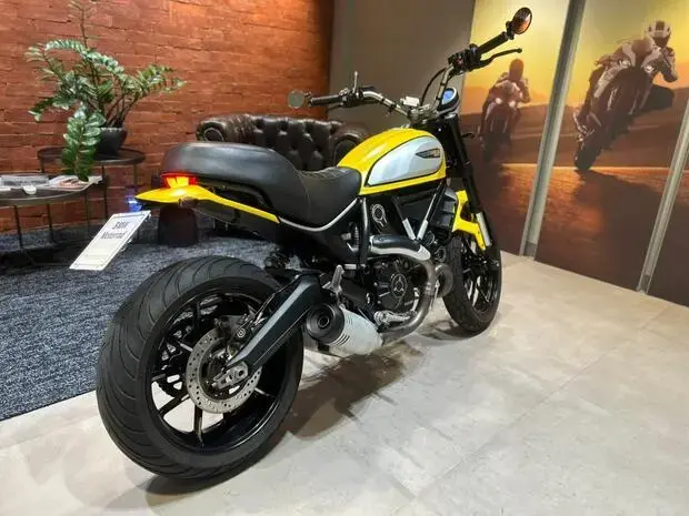 Ducati Scrambler ICON 800cc