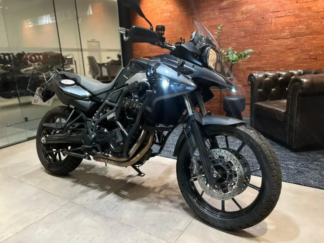 galeria F 700